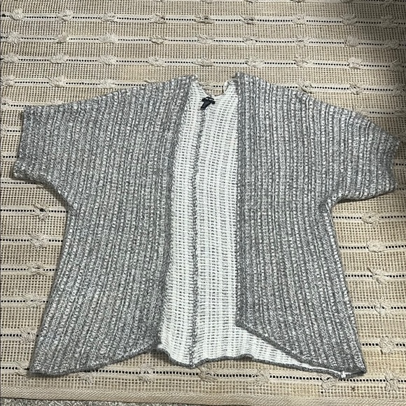 Gray Open-Front Cardigan with Short Sleeves - Picture 1 of 3